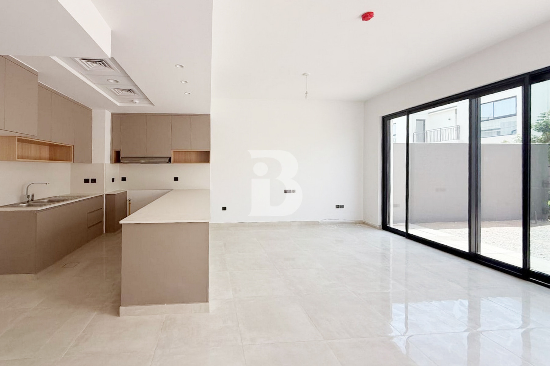First Tenant | Falcon Island North | 2BR Townhouse