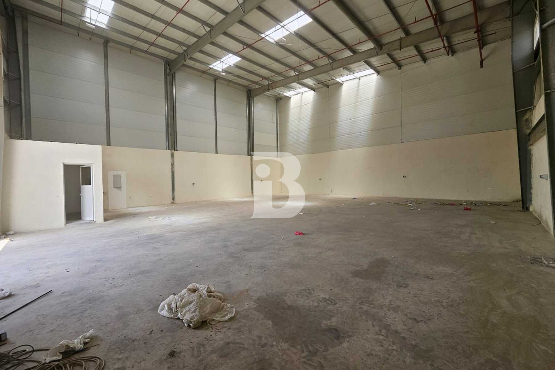 Road-Facing Perfect for Automotive Workshop
