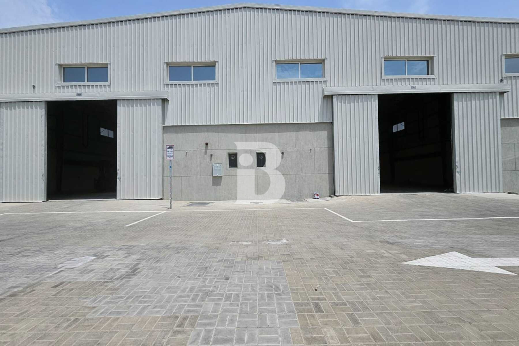Road-Facing Perfect for Automotive Workshop