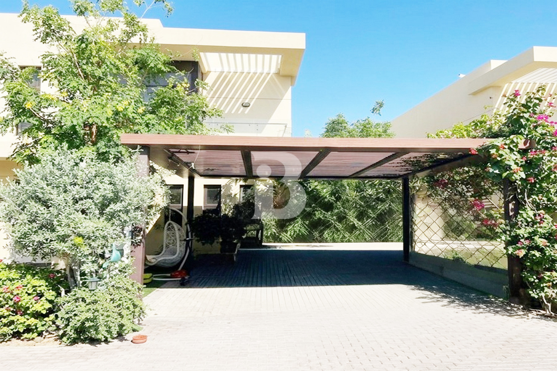 Vacant 3BR+Maid Villa | Golf View | Hot Deal