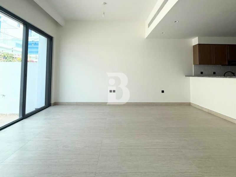 Santorini ⎮ 4 Bedroom ⎮ Ready to Move In