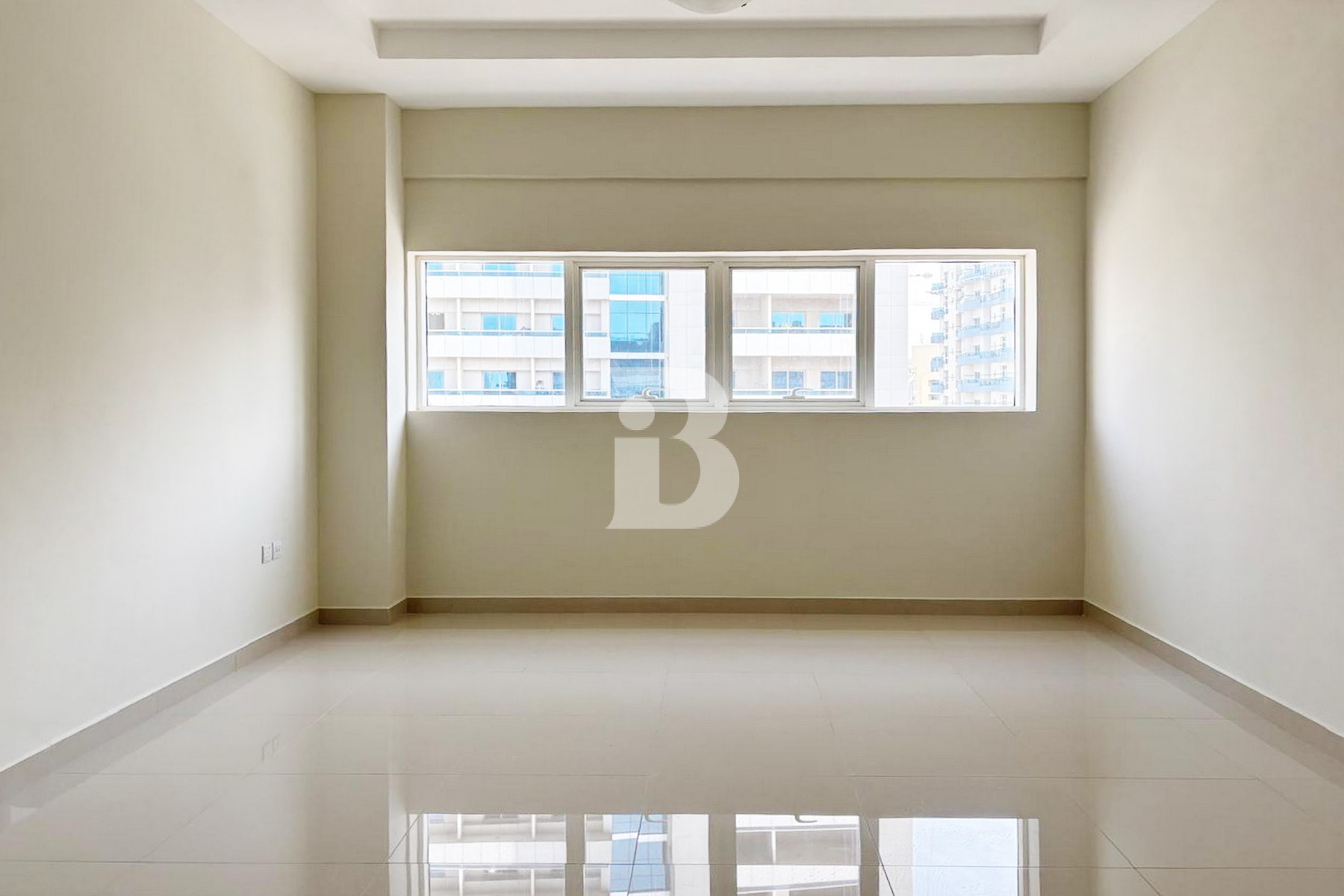 Spacious Huge Apt / High Floor | Ready to move