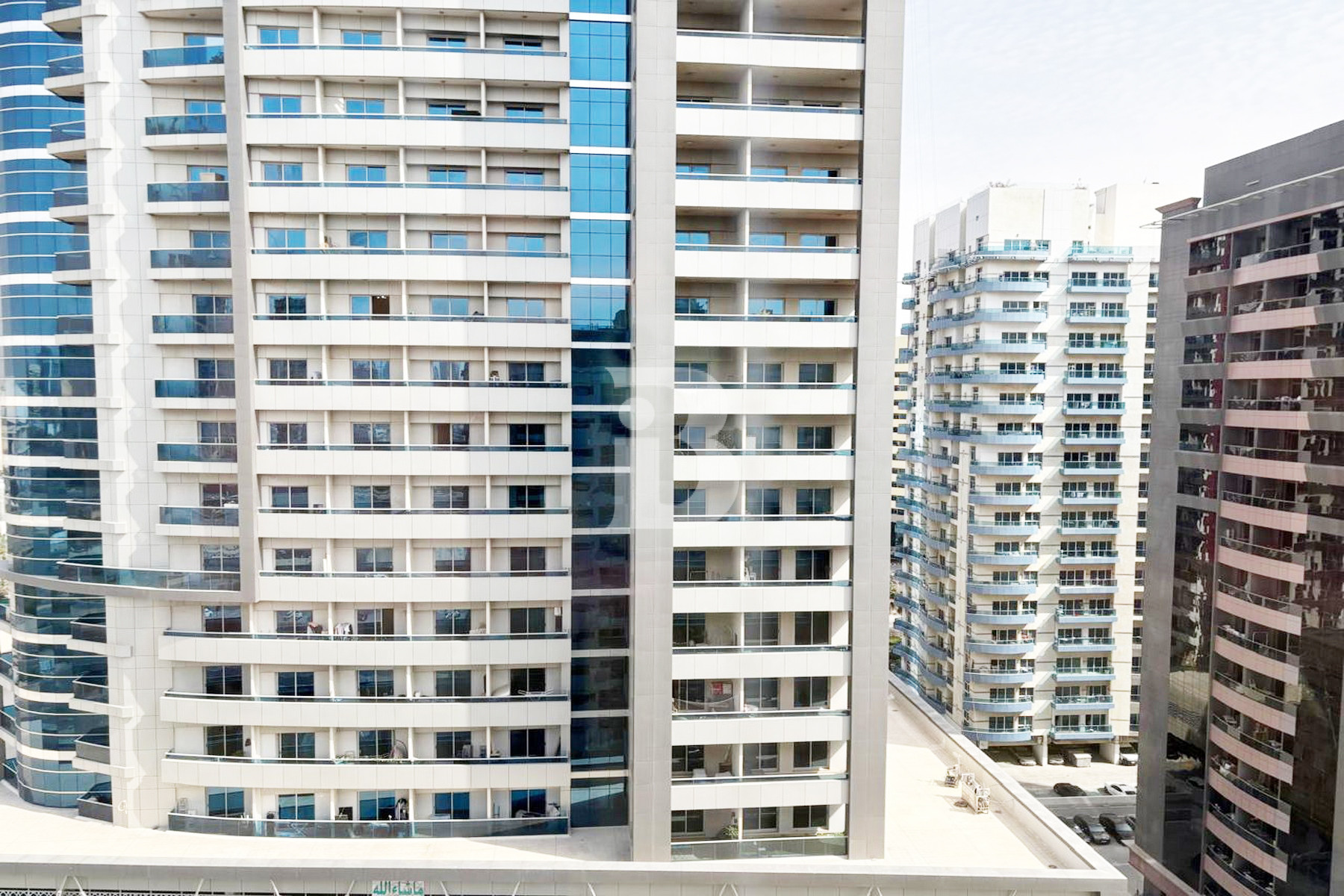 Spacious Huge Apt / High Floor | Ready to move