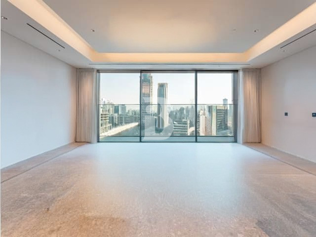 HIGH FLOOR I FURNISHED I READY TO MOVE