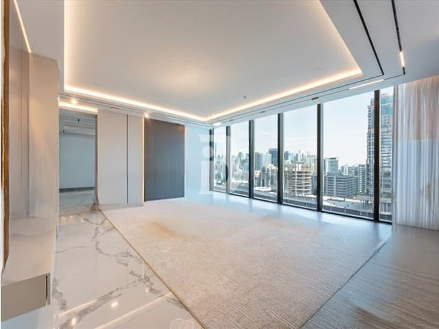HIGH FLOOR I FURNISHED I READY TO MOVE