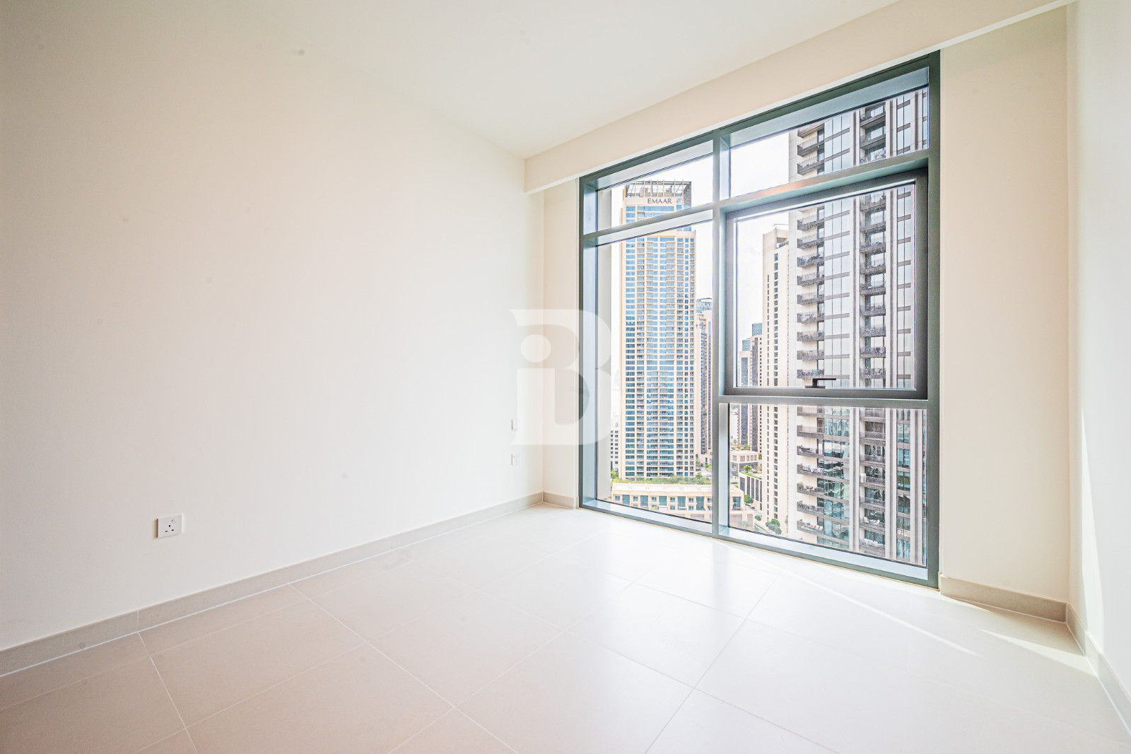 BRAND NEW | BRIGHT LAYOUT | STUNNING VIEWS