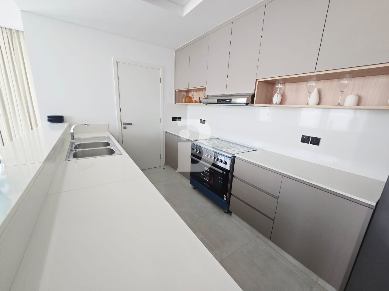 Stunning 3BR + Maid | Canal Facing | Beach Access