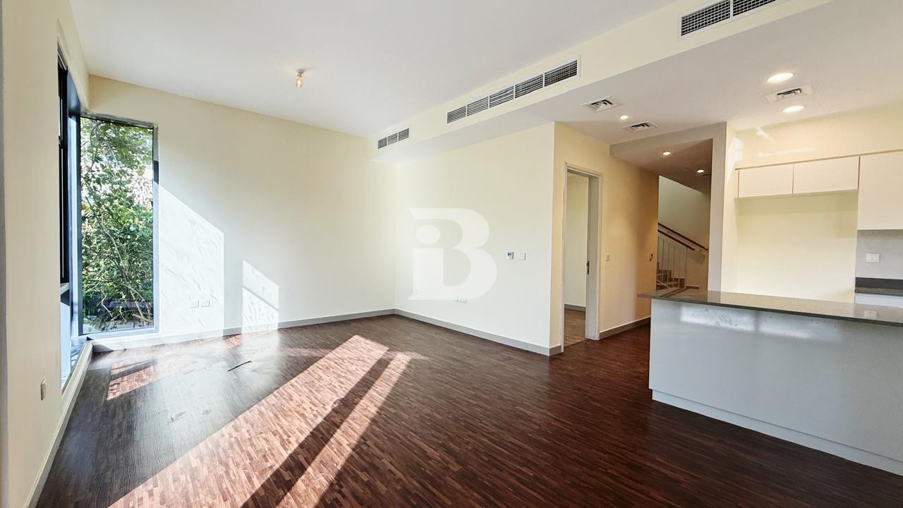 Corner Plot /Unfurnished /Prime Location