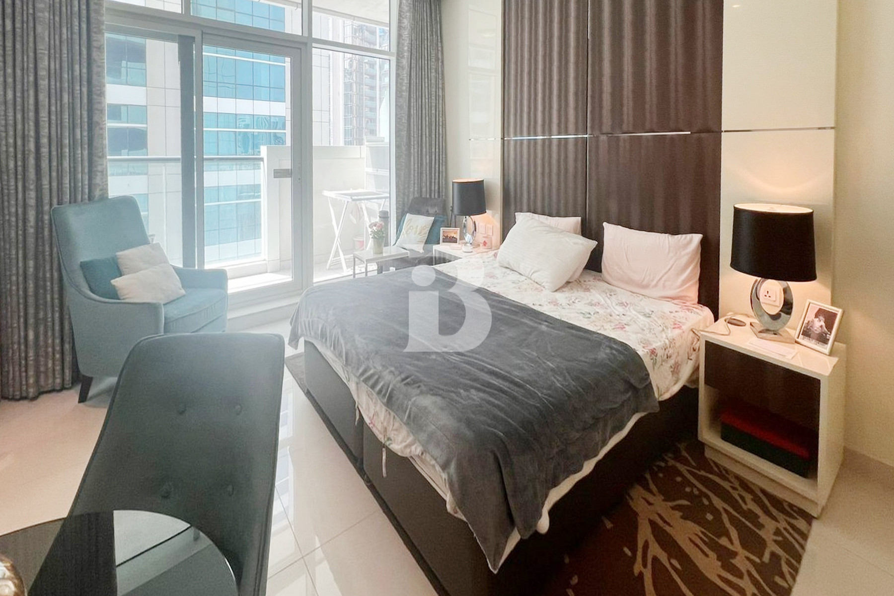 PARTIAL CANAL VIEW | FURNISHED | READY TO MOVE IN