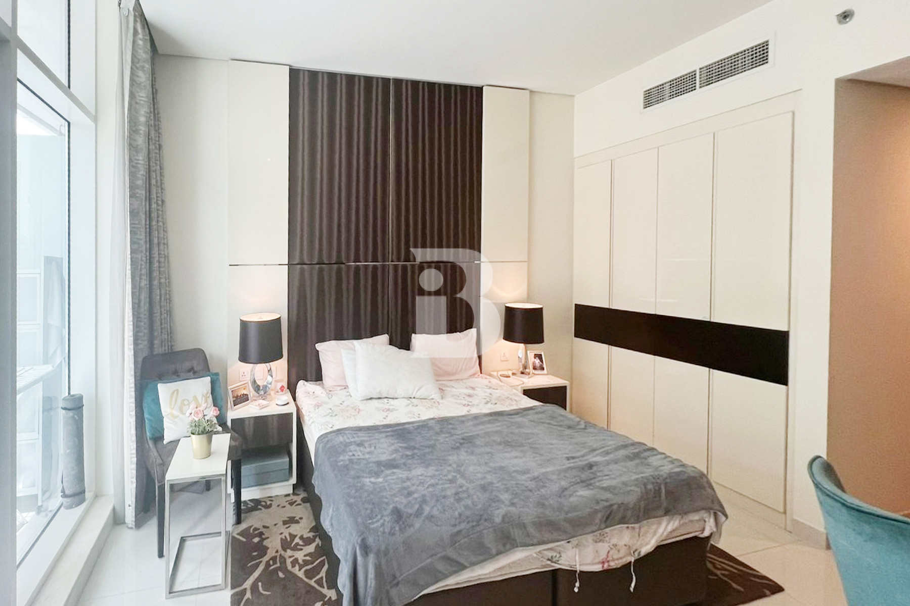 PARTIAL CANAL VIEW | FURNISHED | READY TO MOVE IN