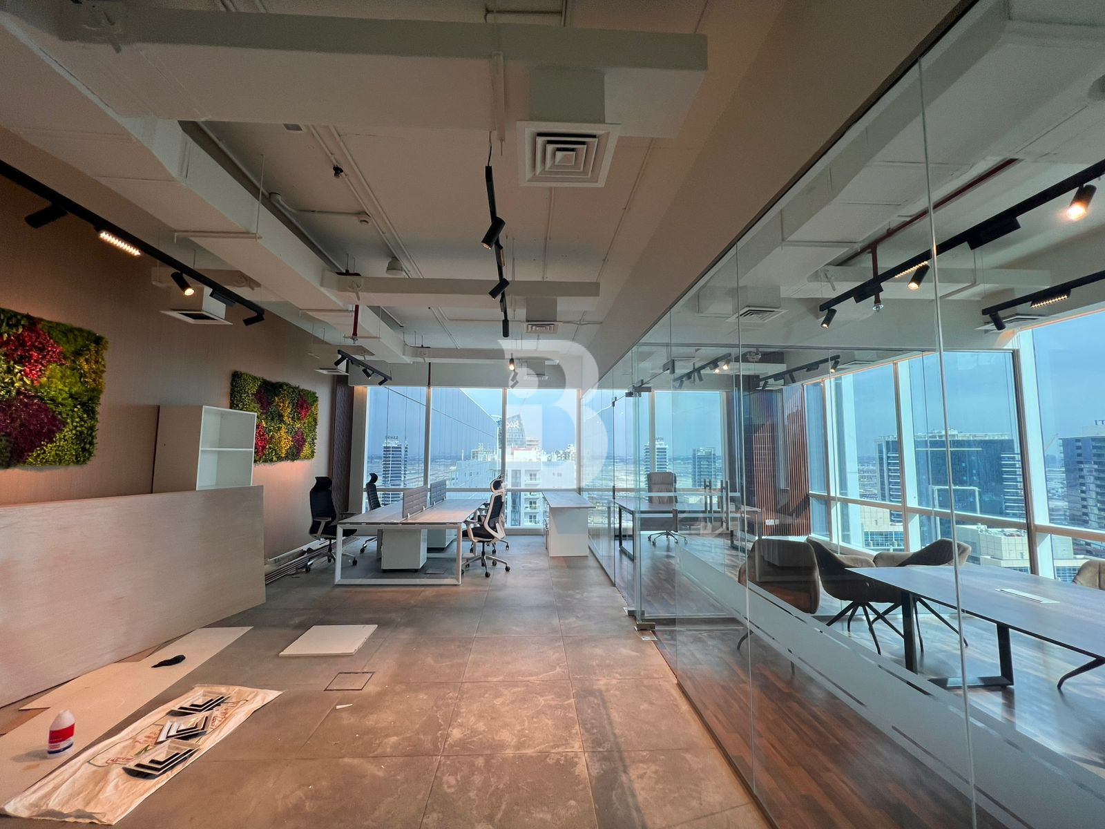 Furnished | Big size single unit | Corner Office