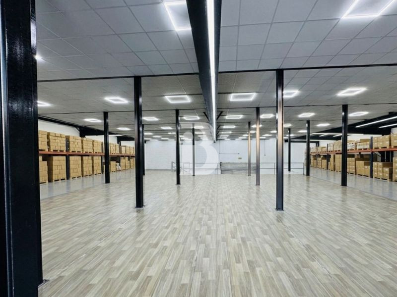 Premium Large Scale Warehouse|  Road Frontage