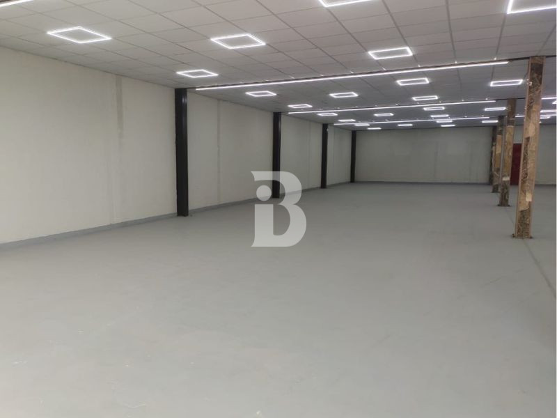 Premium Large Scale Warehouse|  Road Frontage