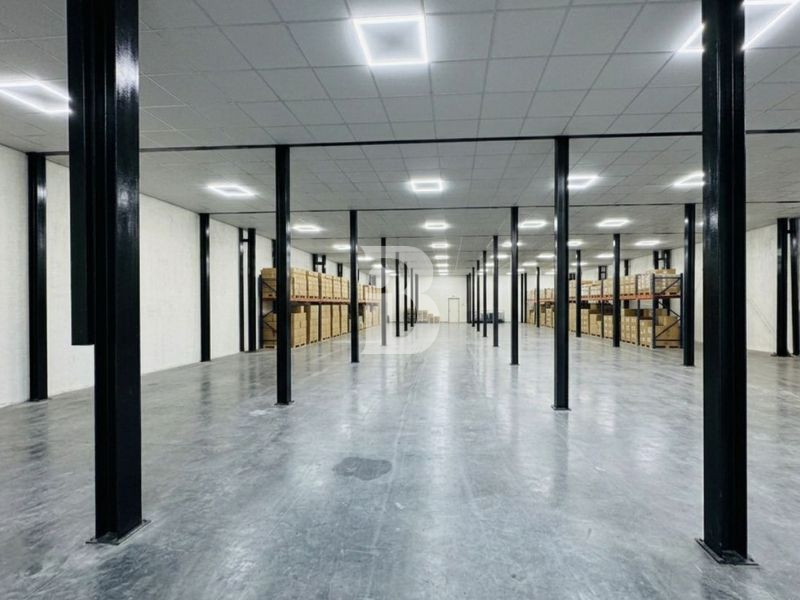High-Power Industrial Warehouse | 180 kW