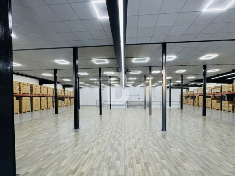 High-Power Industrial Warehouse | 180 kW