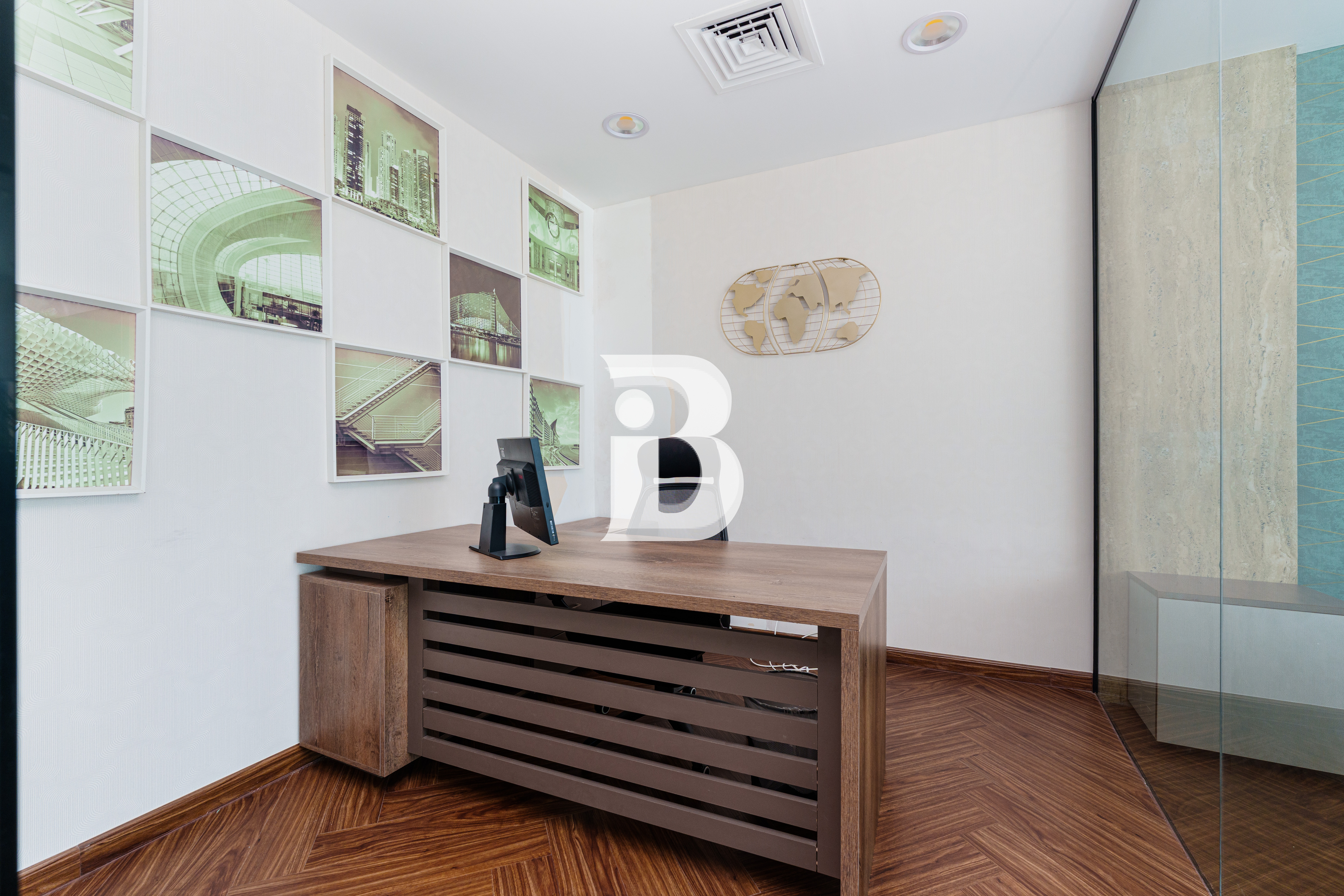 FULLY FURNISHED|GRADE A | COURTYARD VIEW