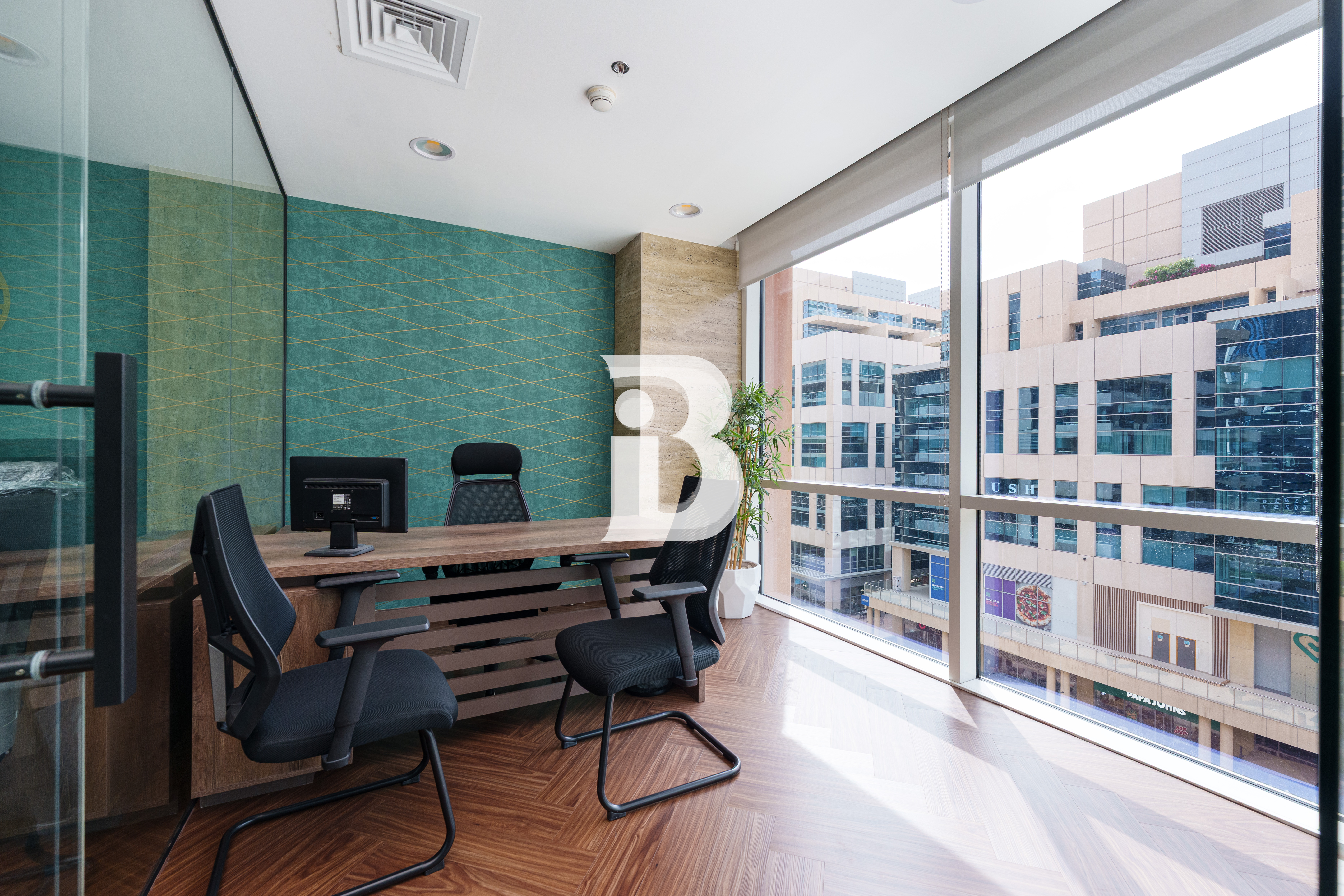 FULLY FURNISHED|GRADE A | COURTYARD VIEW