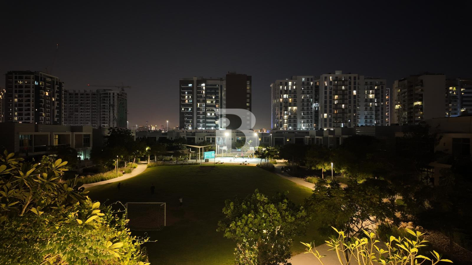 UPGRADED| LANDSCAPED GARDEN | ON THE PARK | FURNISHED
