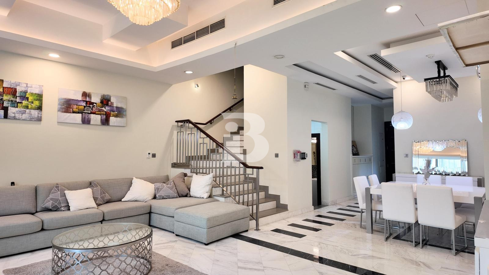 UPGRADED| LANDSCAPED GARDEN | ON THE PARK | FURNISHED