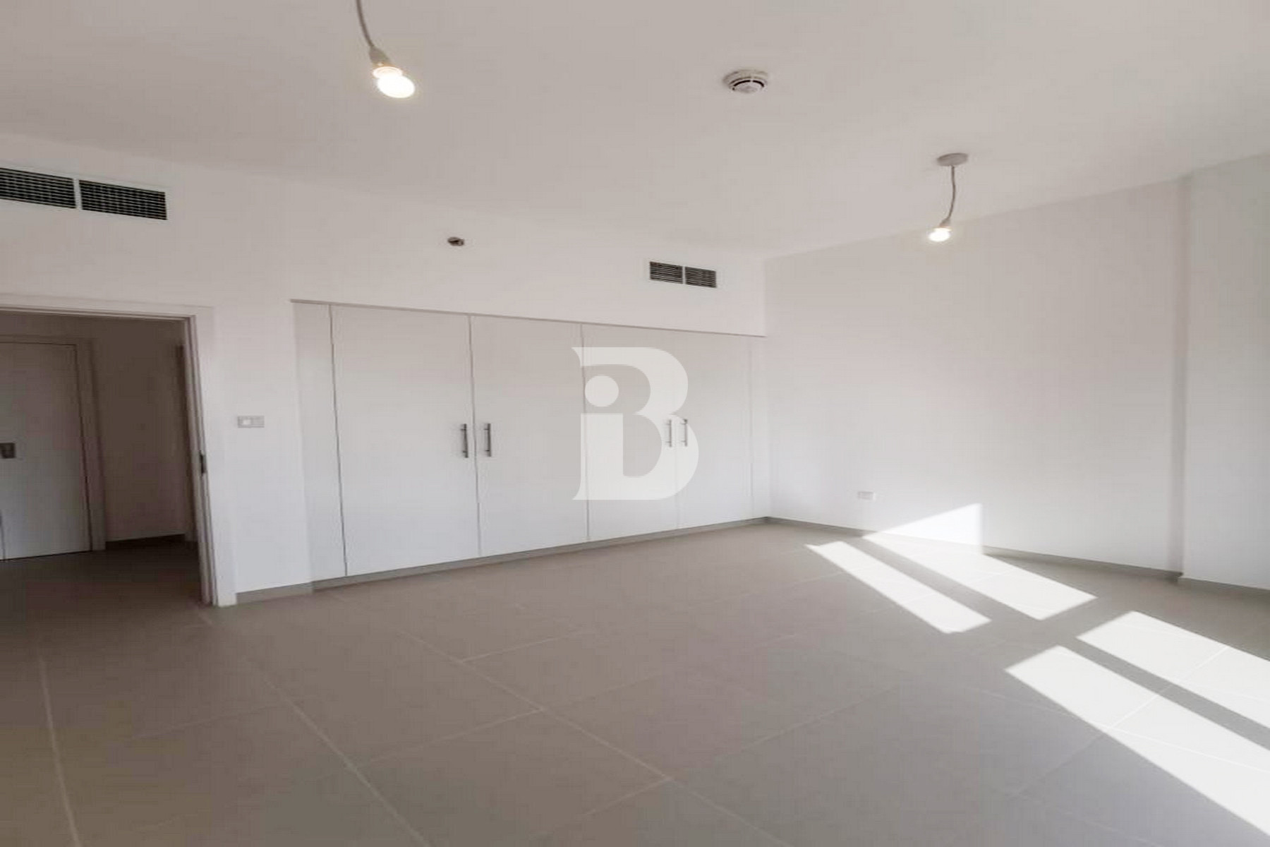 Spacious | Park Views | Vacant &amp; Ready to Move