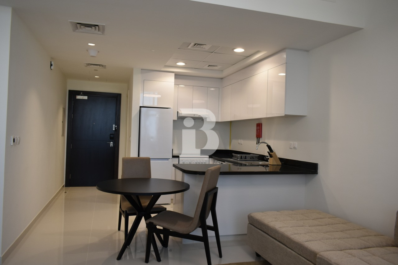 High Floor | Pool View | Prime JVC Living
