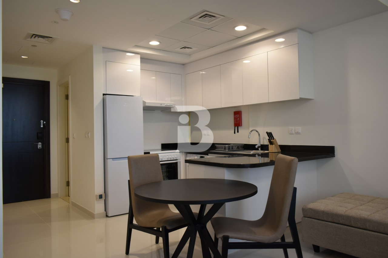 High Floor | Pool View | Prime JVC Living