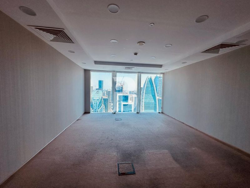 Fitted Office I Near Metro I Shiekh Zayed View 6