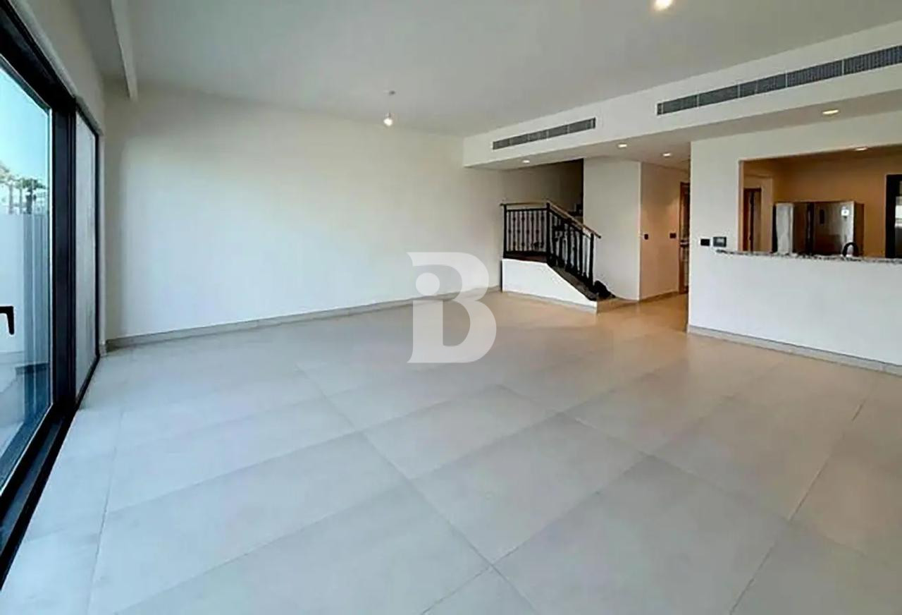 5 Bedroom – Costa Brava | Middle Corner Townhouse