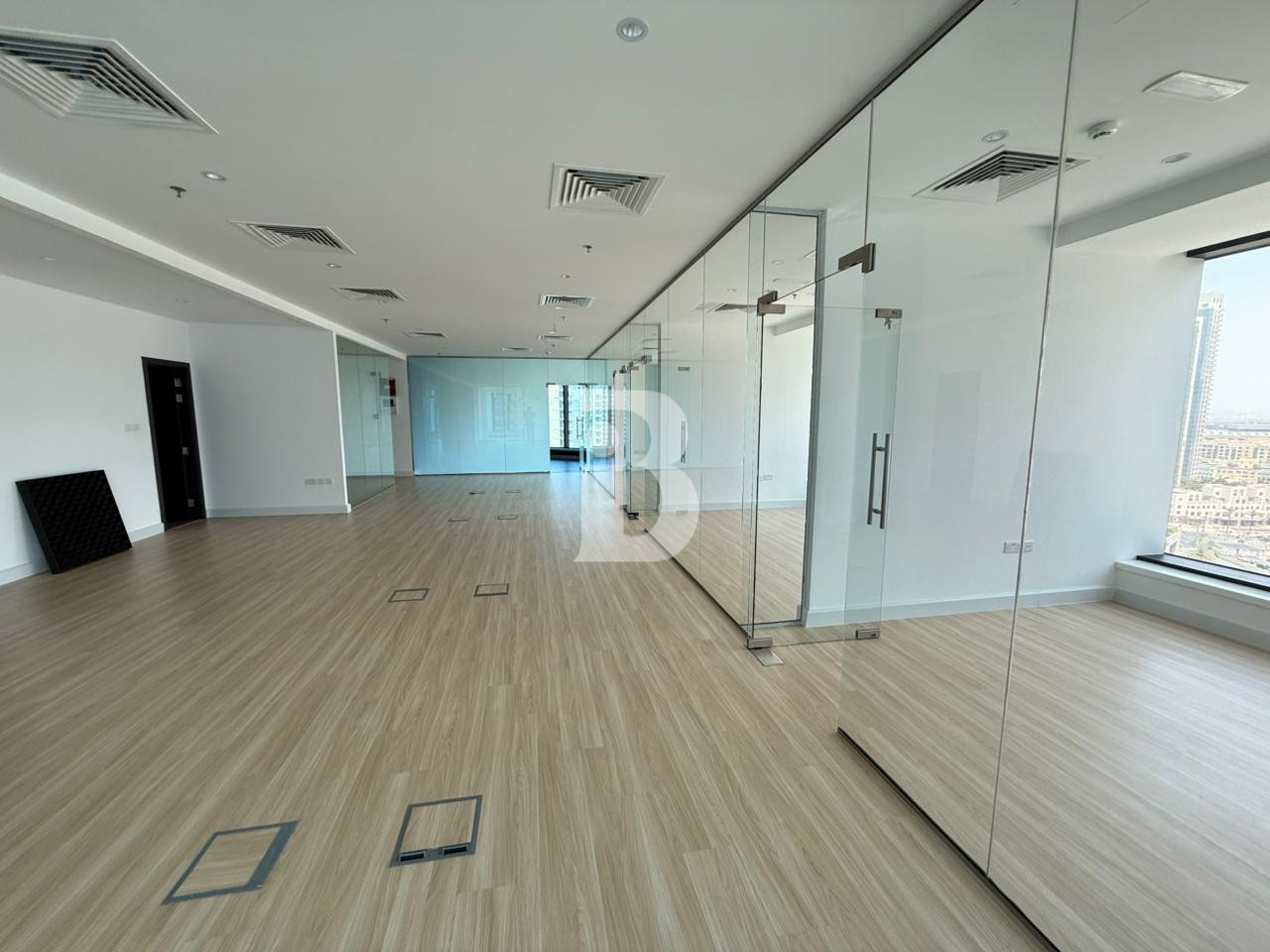 Burj Khalifa View | Ready to Move In | Mid Floor
