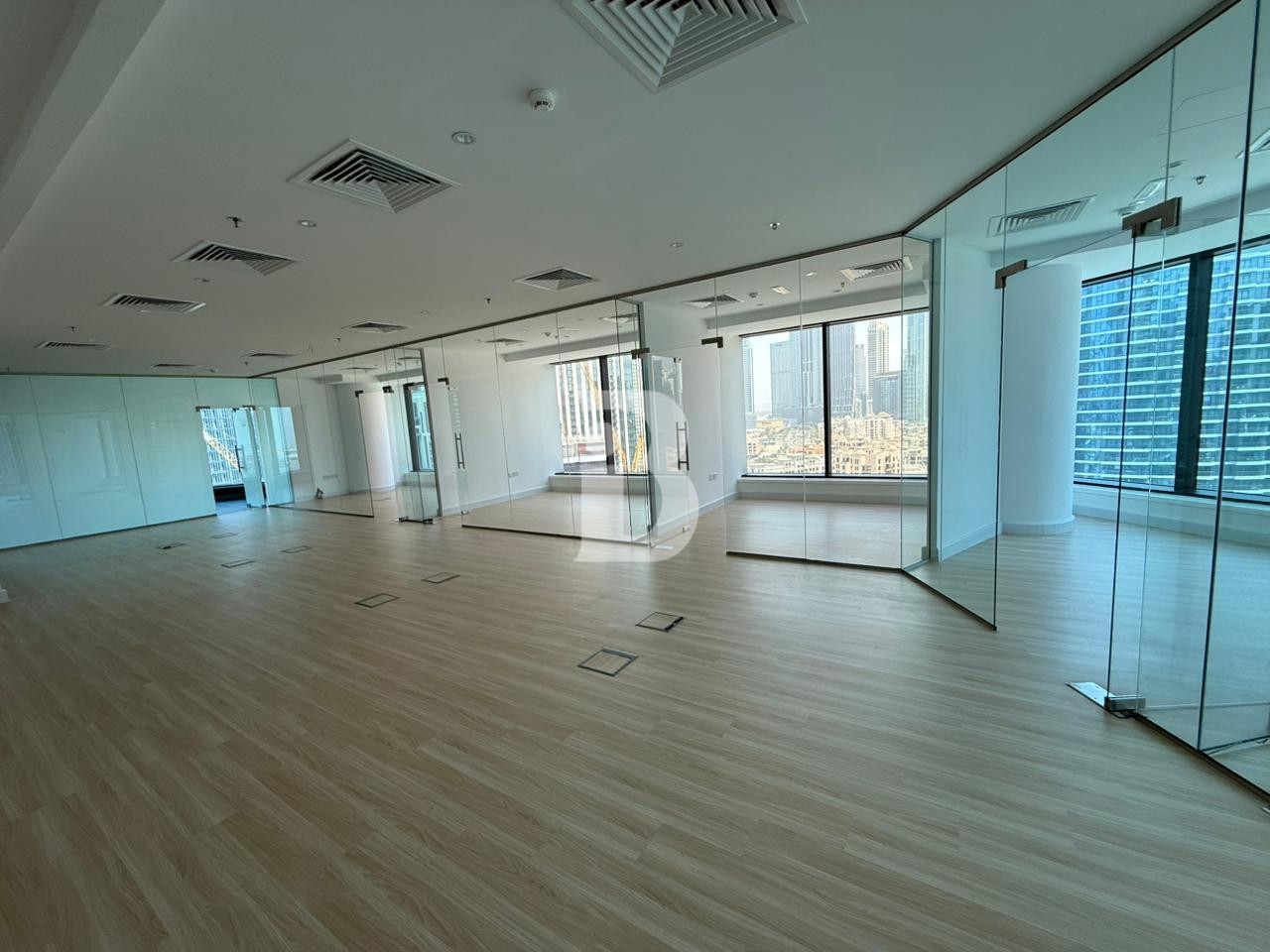 Burj Khalifa View | Ready to Move In | Mid Floor