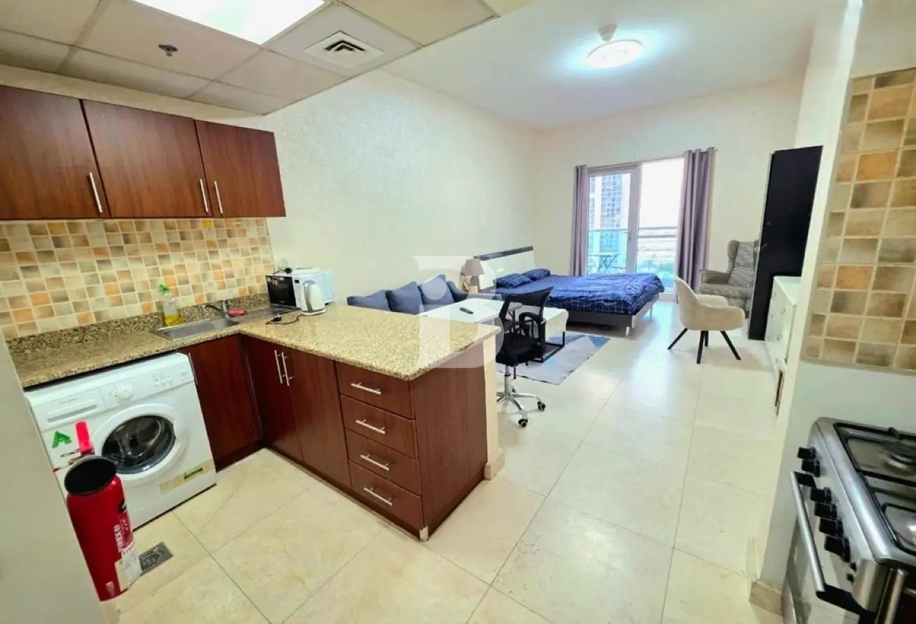 FULLY FURNISHED | SPACIOUS | READY TO MOVE