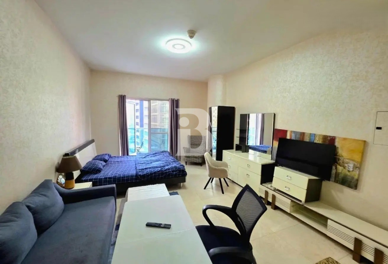 FULLY FURNISHED | SPACIOUS | READY TO MOVE