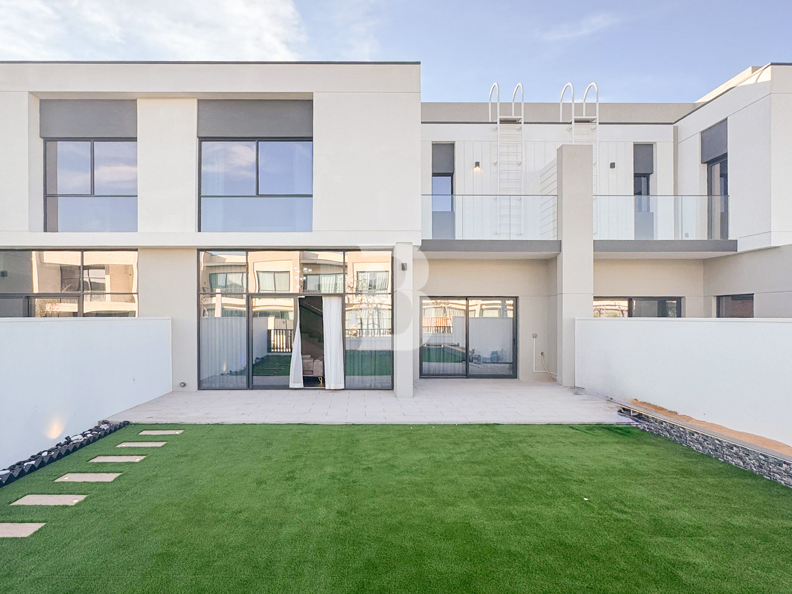 Single Row I Prime location I Vastu | Upgraded 1