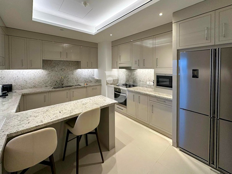 Vacant | Mid Floor | Ready to Move