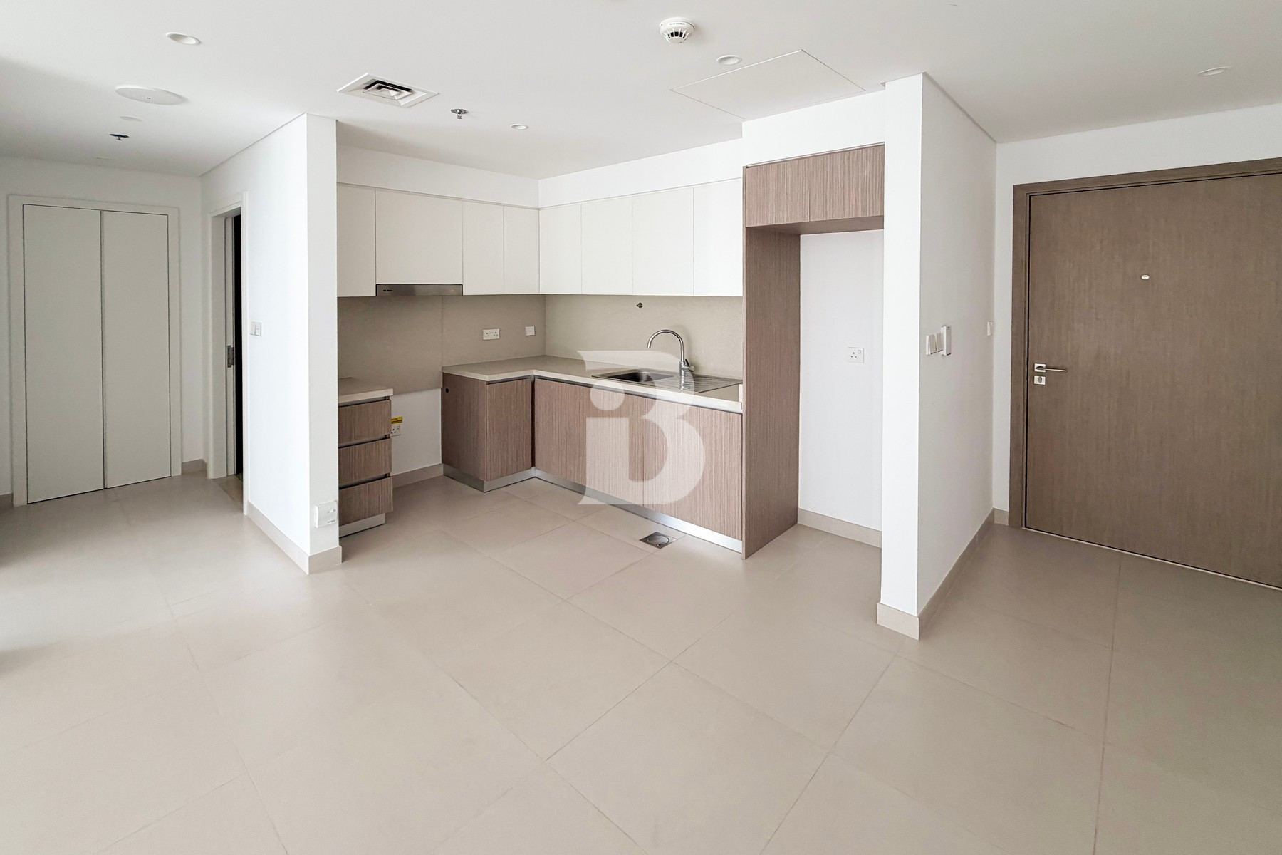 Exclusive | Marina View | Available