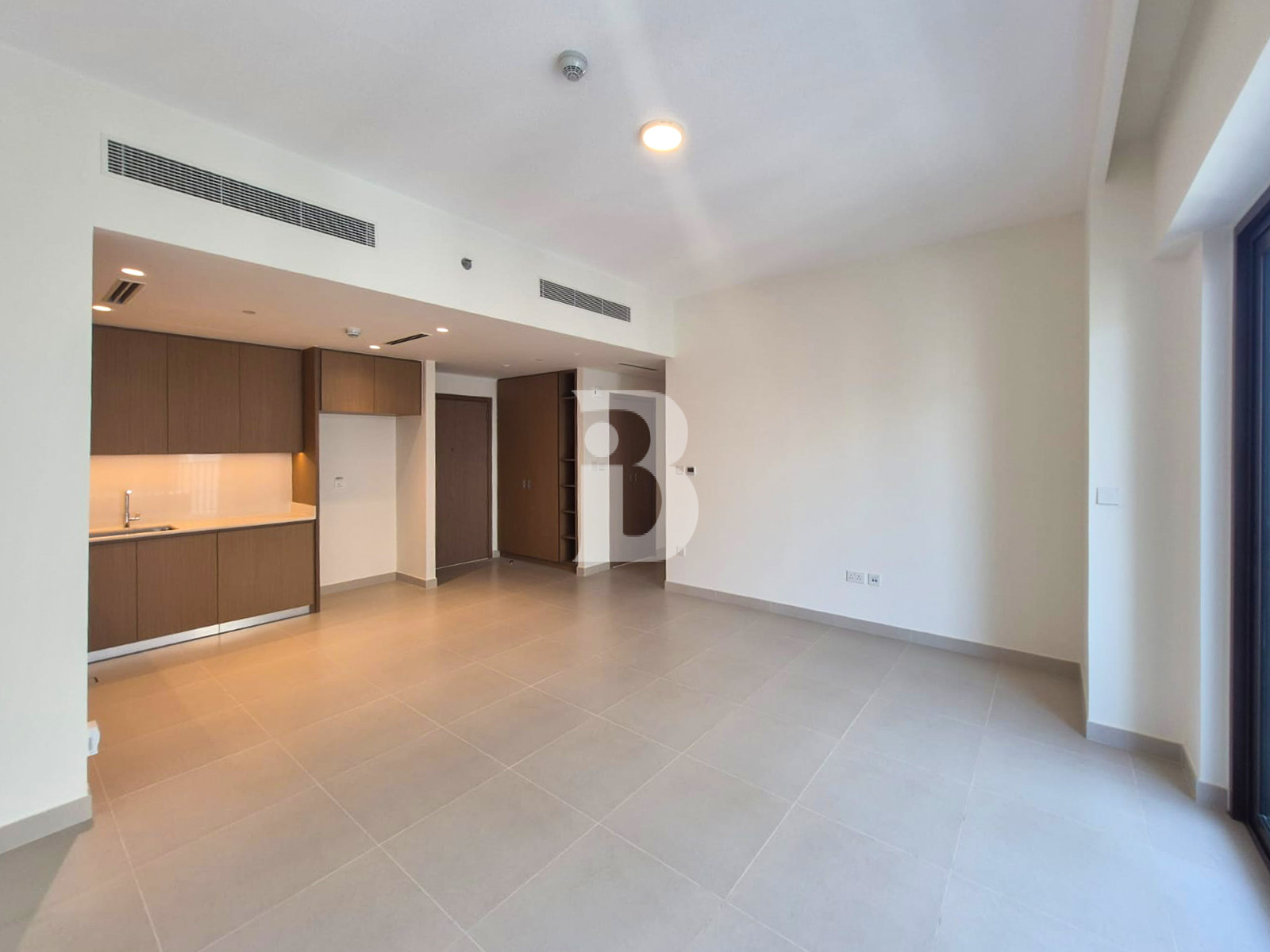 Exclusive Layout | Unfurnished | High Floor