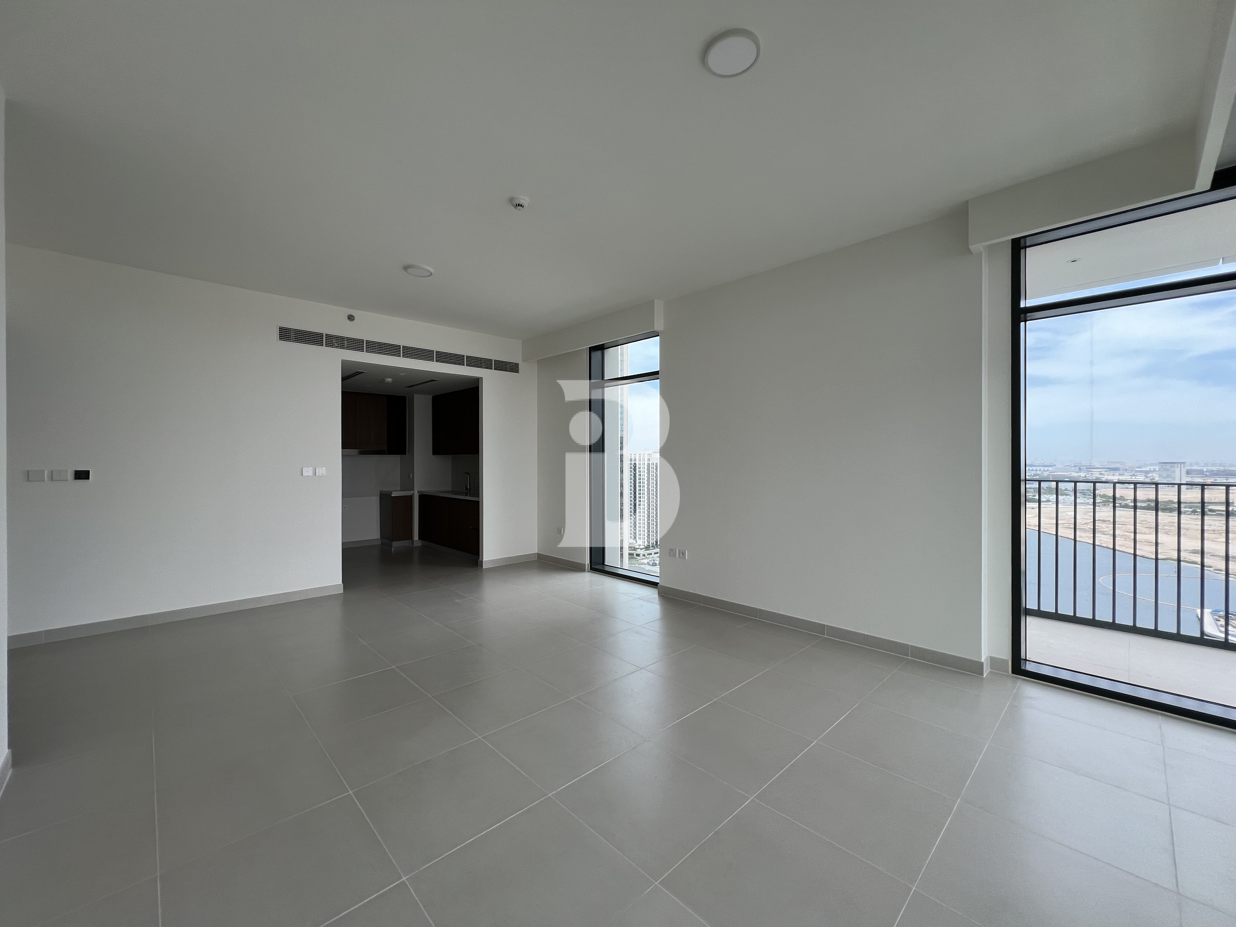 Hot offer | Family home | semi closed kitchen