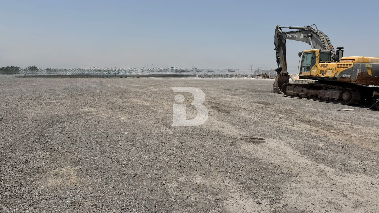 LAND FOR RENT 100,000 SQ FT @ 20/ SQ