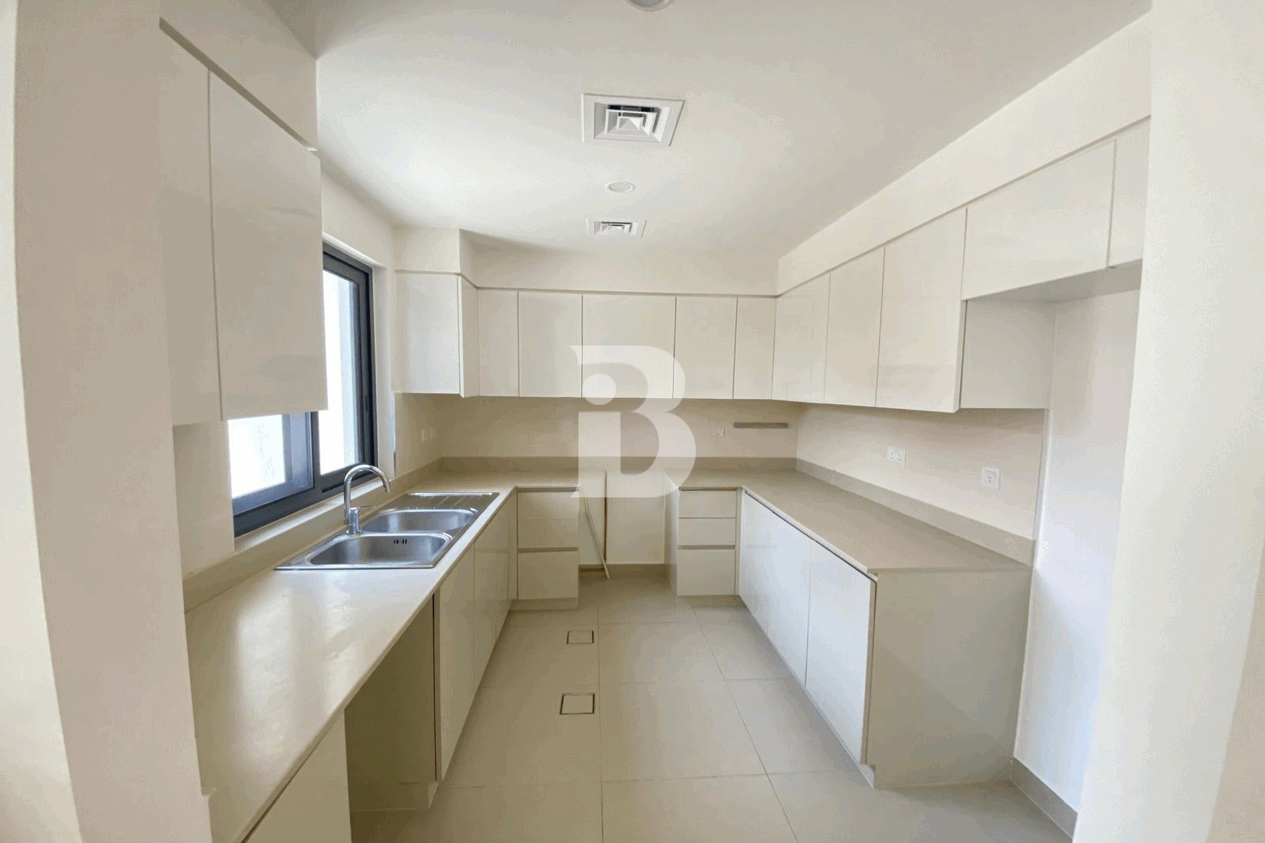 Modern Living | Specious | Well Maintained