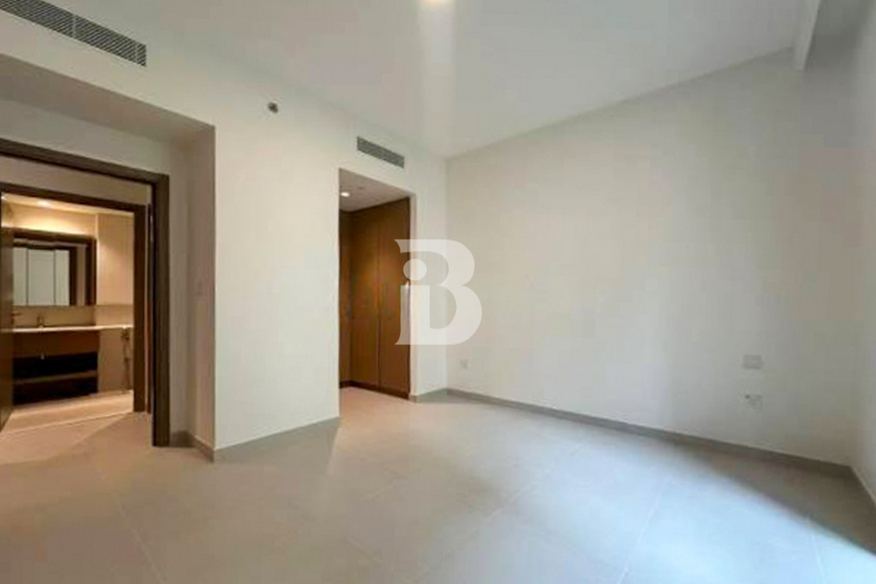 Up to 6 Cheques | Brand New | Low Floor