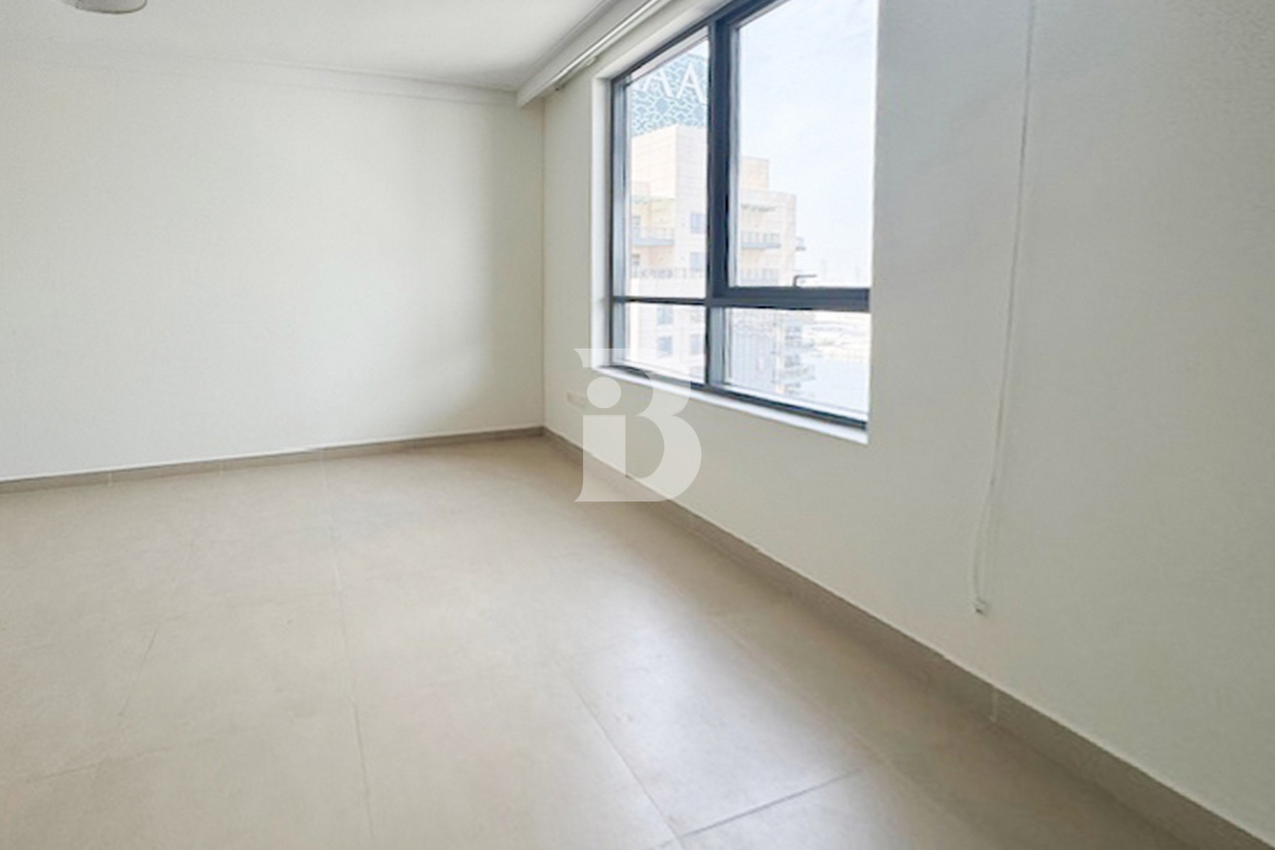STUNNING VIEWS | HIGH FLOOR | LUXURIOUS AMENITIES
