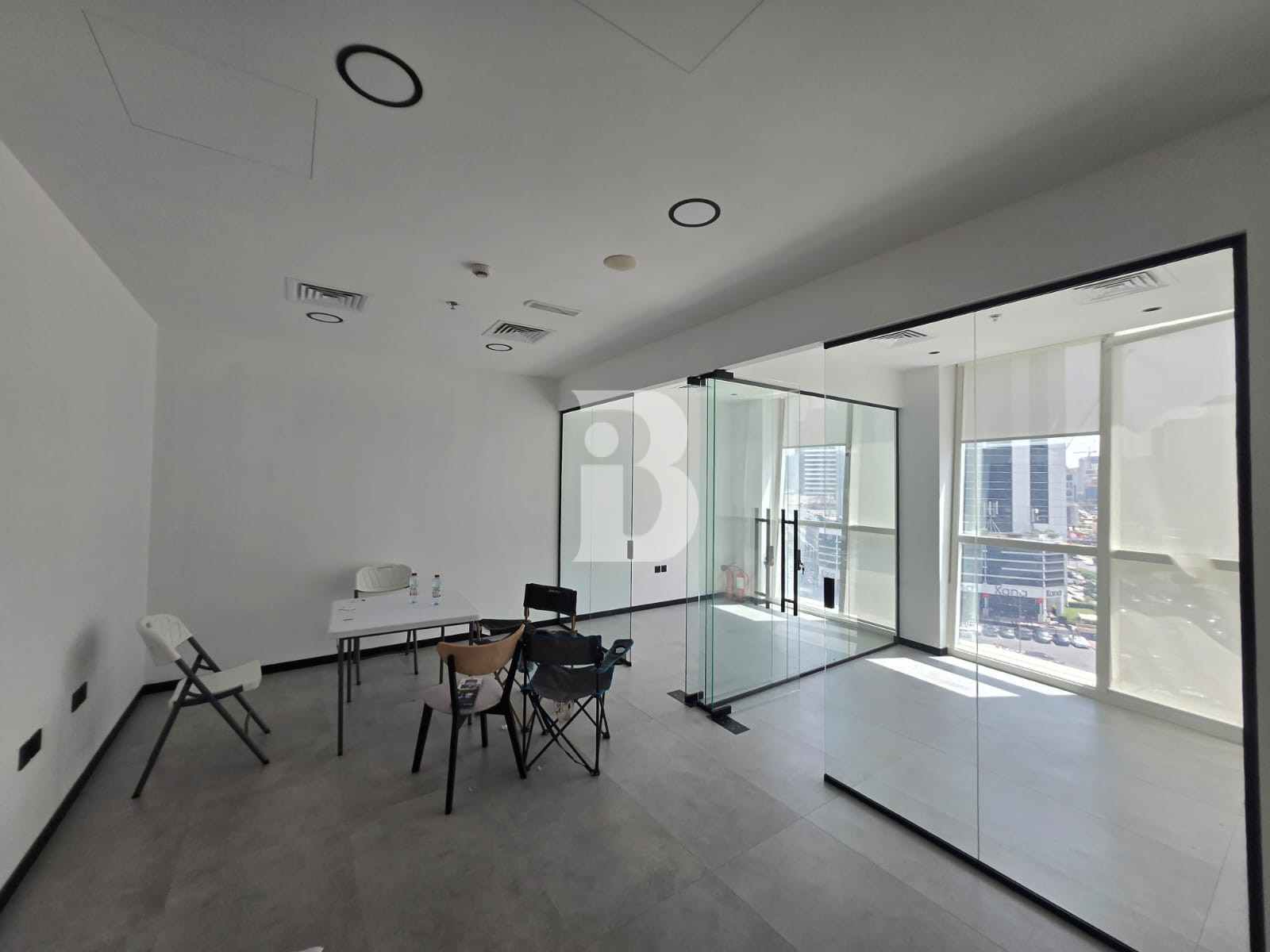 Newly Renovated | Canal Views | Partitions Built
