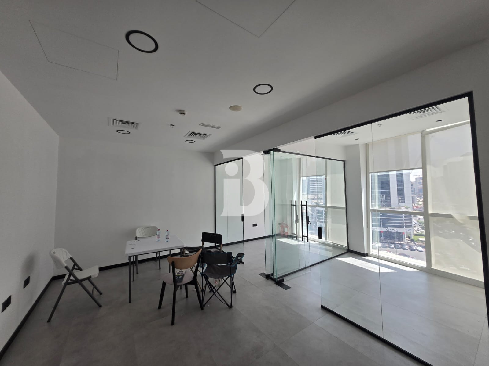 Newly Renovated | Canal Views | Partitions Built