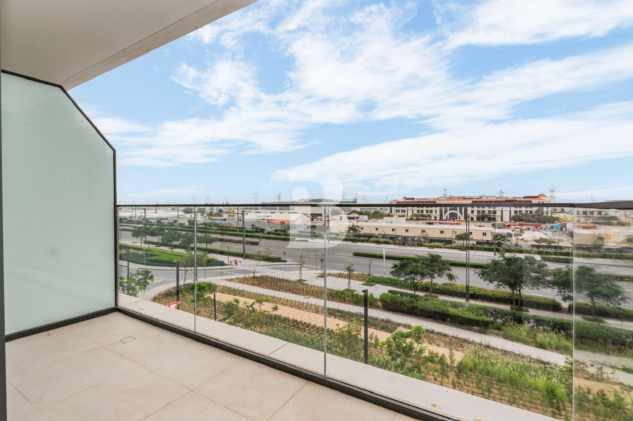Brand New | Ready to move | Luxury Living