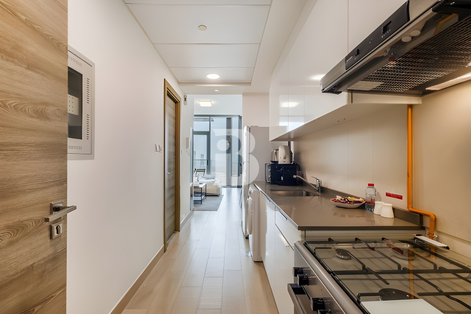 Luxury Furnished | Vacant | Easy Cheqs