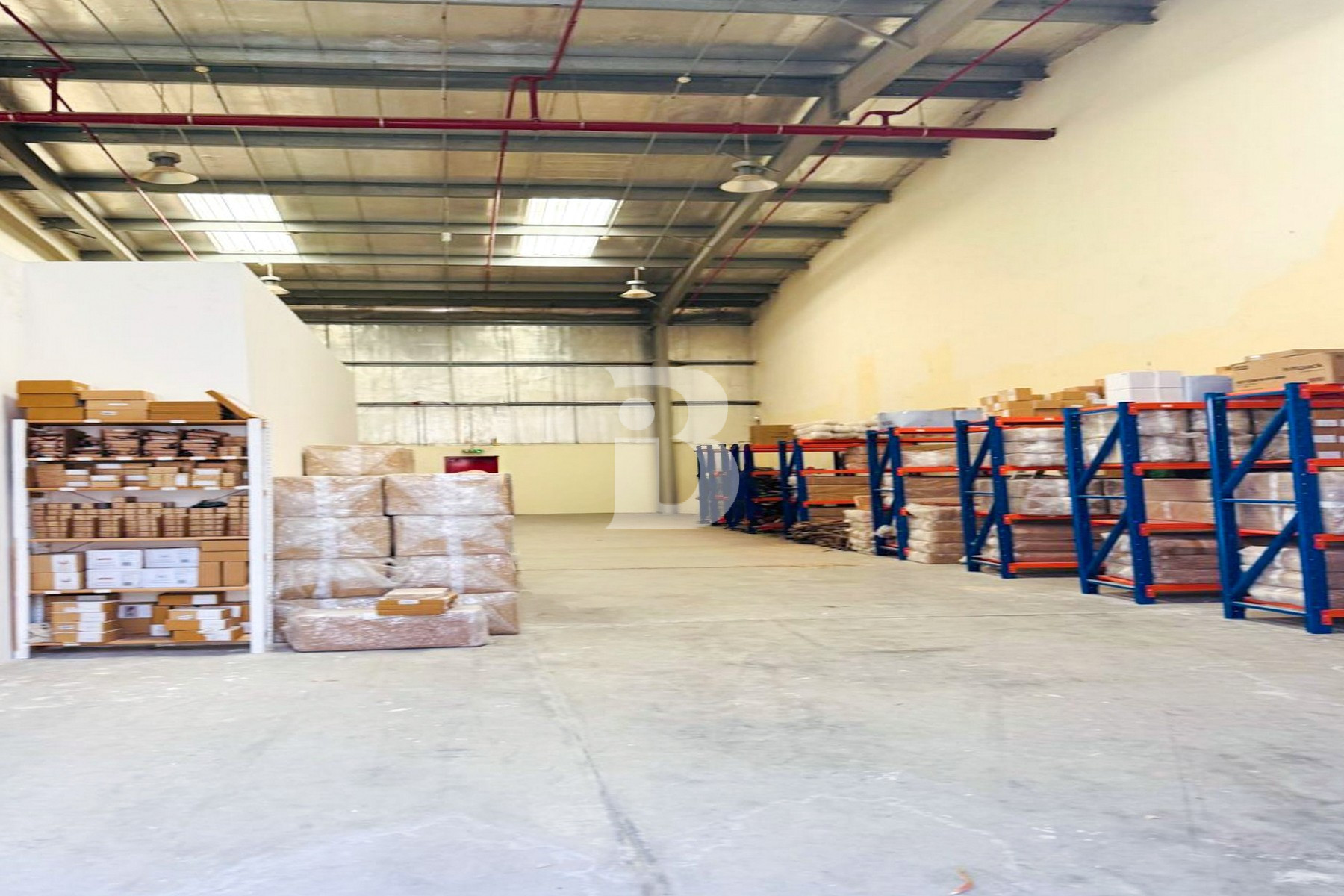 Showroom| Prime Location | Main Road Facing