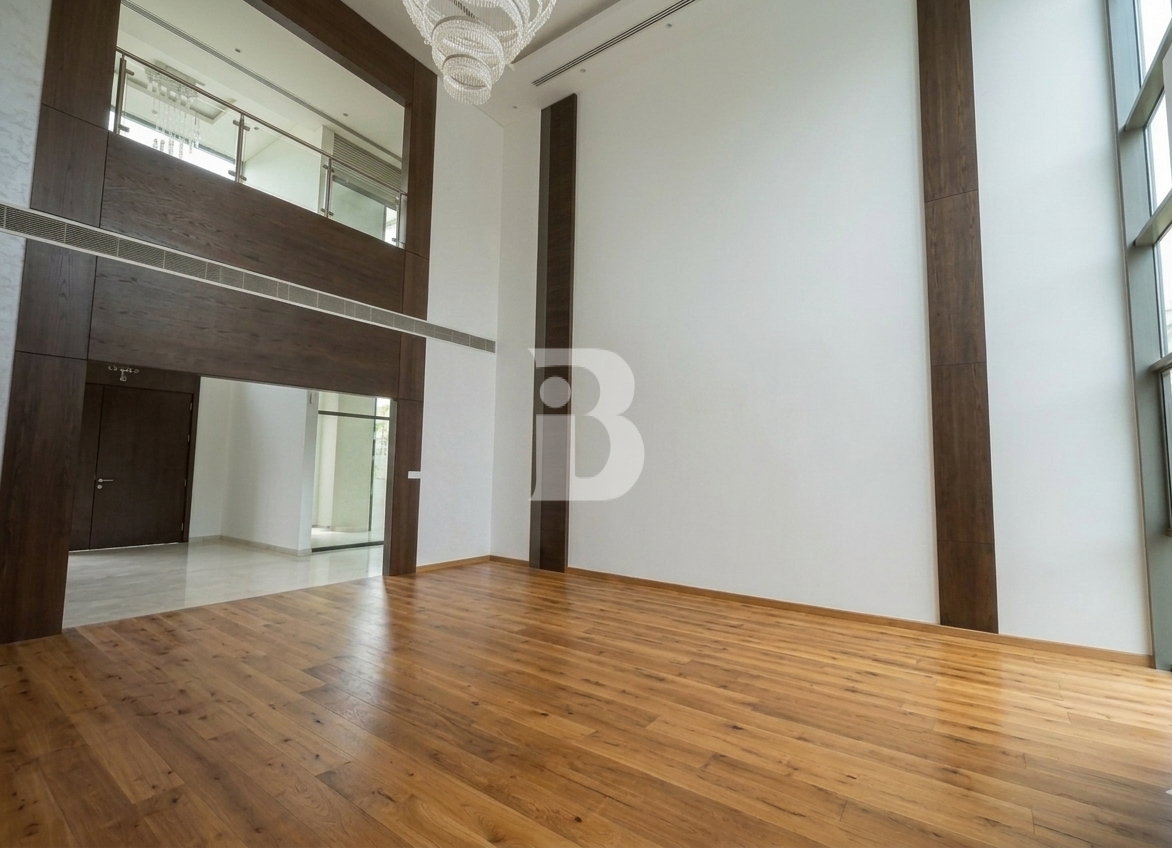 Priced To Sell|Best Location with in the Community