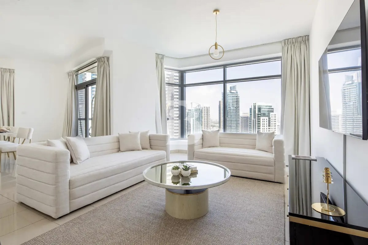 Park Island Living |  Furnished | Vacant 2