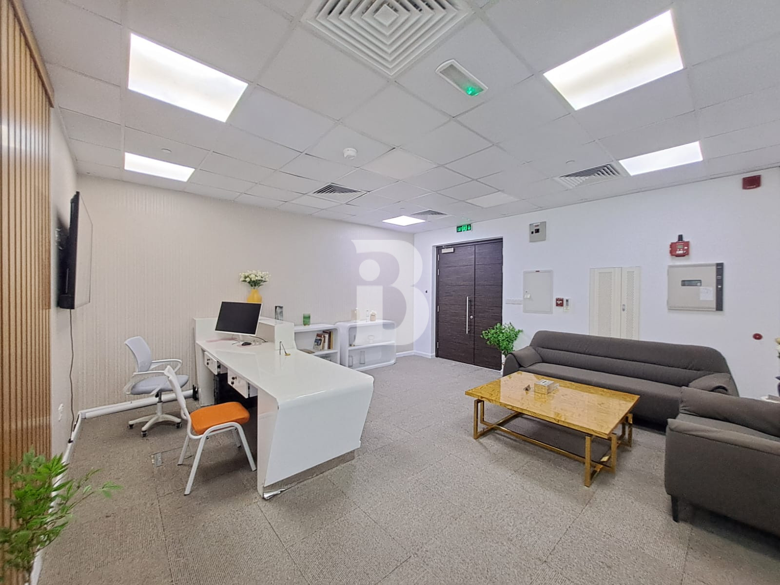 Vacant | Fully Fitted | Sea View | Special Layout