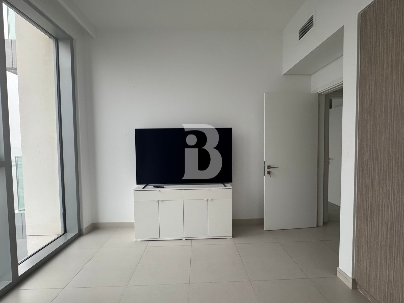 Burj Sea View | Corner unit | High Floor